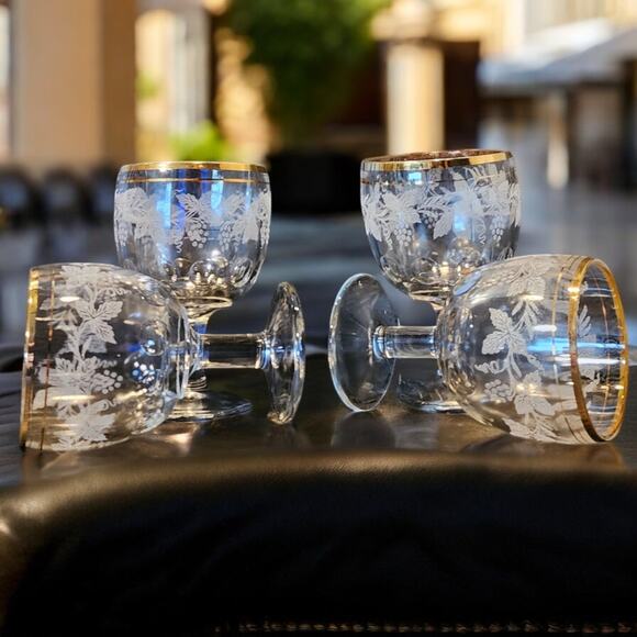 Vintage Bartlett Collins Glass Goblets Gold Trim Grape Vine Design Set of 4 - Picture 1 of 5